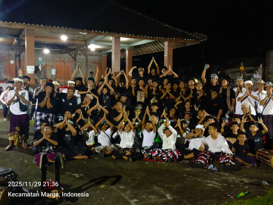 Mepetuk Tiga Sodara di Balai Banjar Dinas Kuwum Tegallinggah, Desa Kuwum, Kecamatan Marga, Kabupaten Tabanan