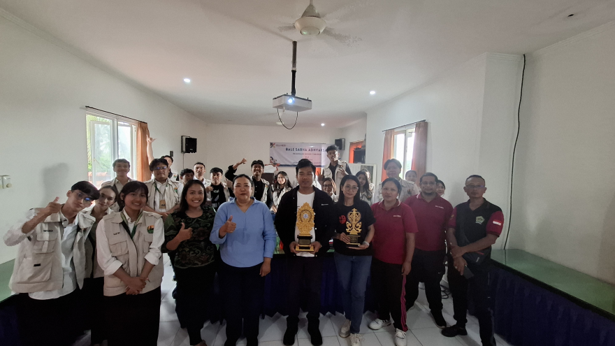Kegiatan Ujian yang juga dirangkaikan dengan Kegiatan Penarikan Mahasiswa KKN Universitas Dhyana Pura di Desa Kuwum