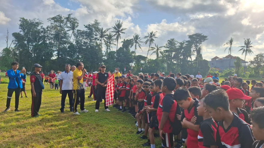 Kegiatan Peringatan HUT RI Ke-80 bertempat di Lapangan Kecamatan Marga