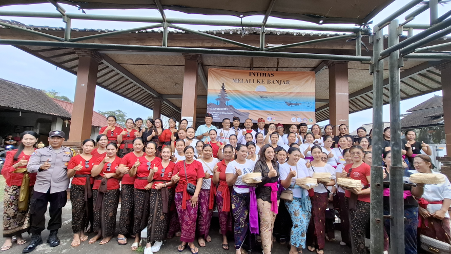 Kegiatan Lomba Masak Ibu-ibu PKK Desa Kuwum dan Kegiatan Berbagi Ikan bertempat di Balai Banjar Dinas Kuwum Tegallinggah, Desa Kuwum, Kecamatan Marga